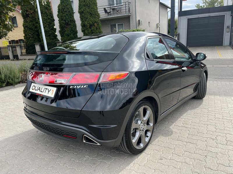 Honda Civic 1.8 Executive CH