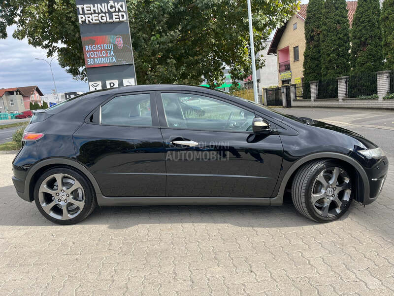 Honda Civic 1.8 Executive CH