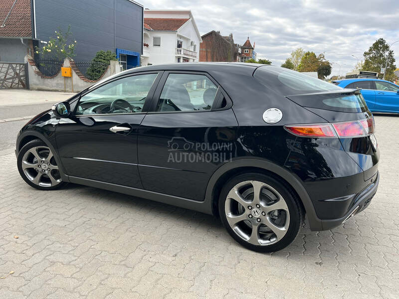 Honda Civic 1.8 Executive CH