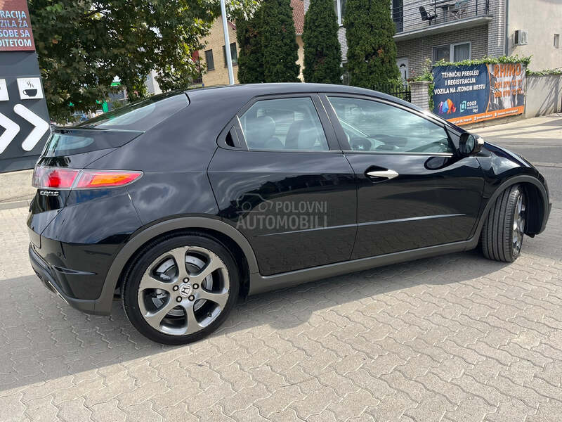 Honda Civic 1.8 Executive CH