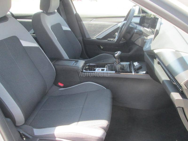 Opel Astra L 1.2 T Edition