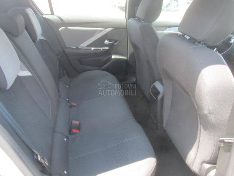 Opel Astra L 1.2 T Edition