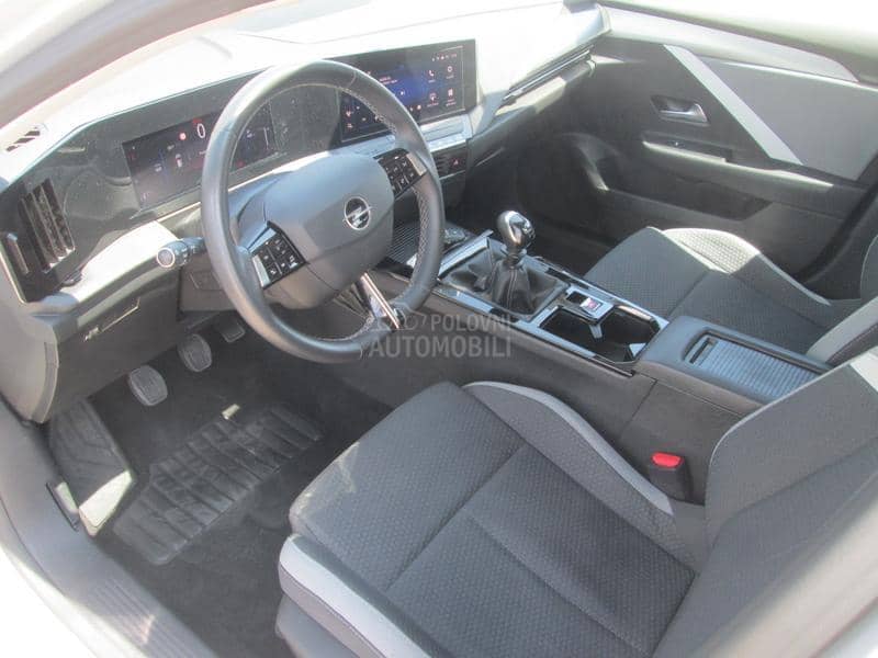 Opel Astra L 1.2 T Edition