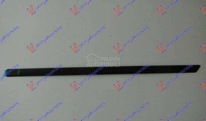 LAJSNA PREDNJIH VRATA Desno