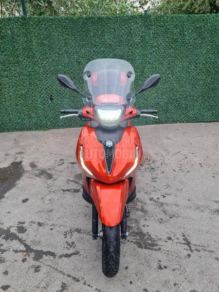 Piaggio beverly 300 hpe