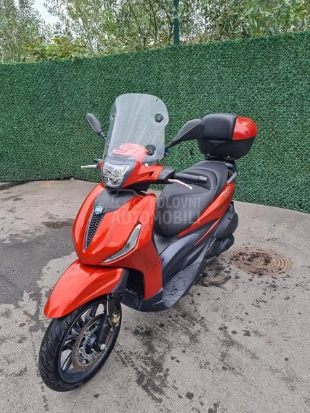 Piaggio beverly 300 hpe