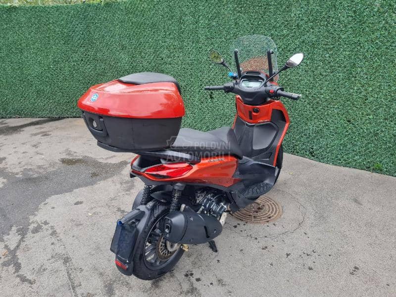 Piaggio beverly 300 hpe