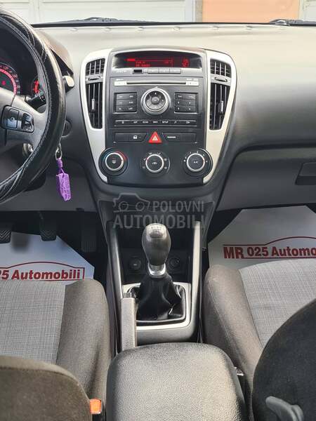 Kia cee`d 1.4 LX Champion