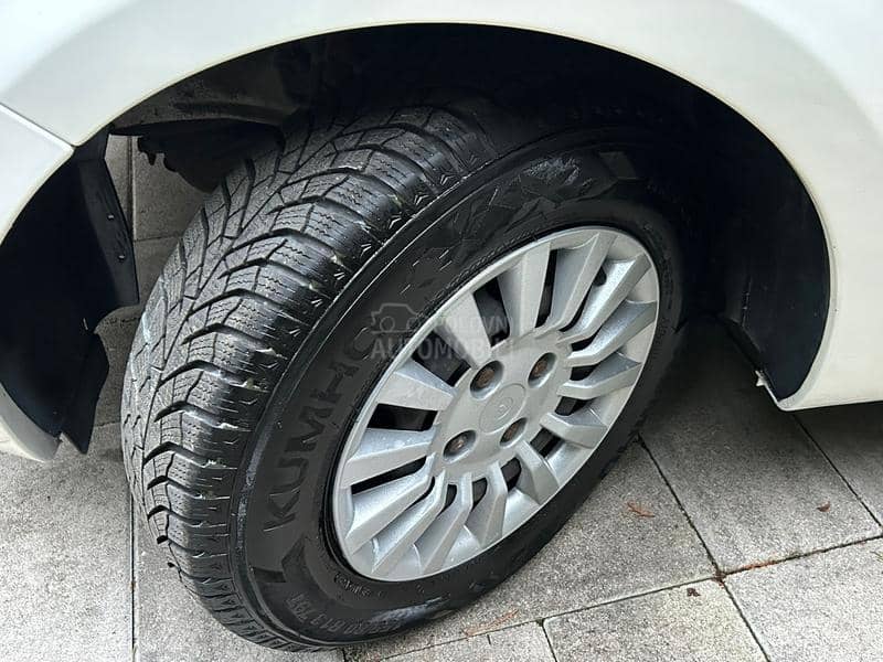 Fiat Panda 1.1 8v ACTIVE Fiat Panda 1.1 8v ACTIVE