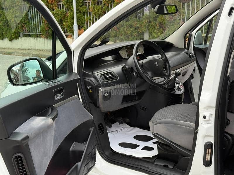 Peugeot 807 2.0 HDI