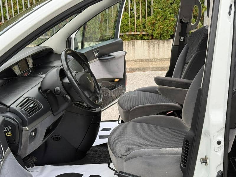 Peugeot 807 2.0 HDI