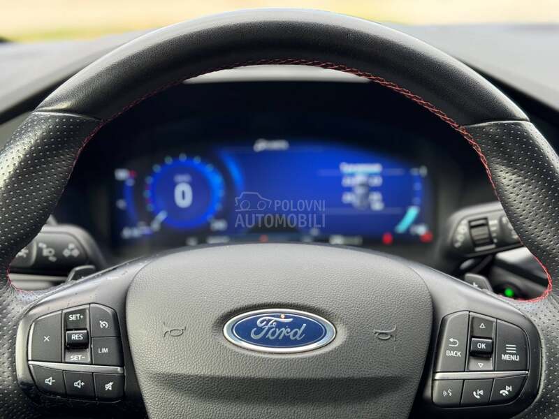 Ford Kuga ST LINE