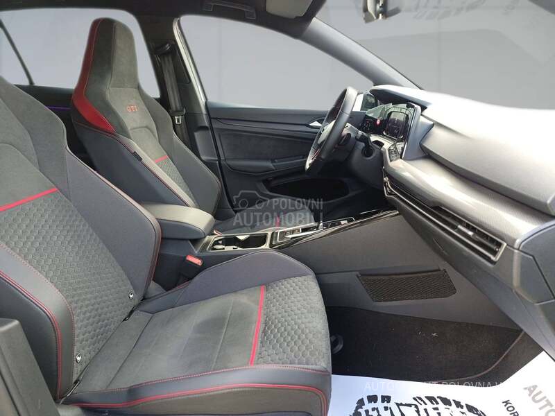 Volkswagen Golf 8 GTI 2.0 TSI DSG