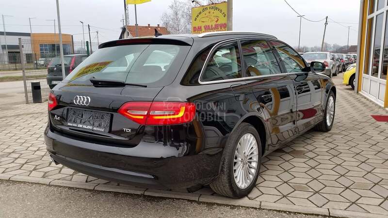 Audi A4 2.0 TDI AUT/LED/NAV
