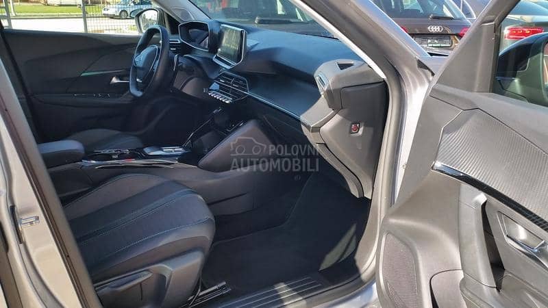 Peugeot 2008 ALLURE/RESTY/AUT/N0V