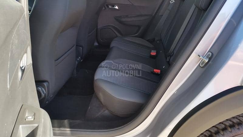 Peugeot 2008 ALLURE/RESTY/AUT/N0V