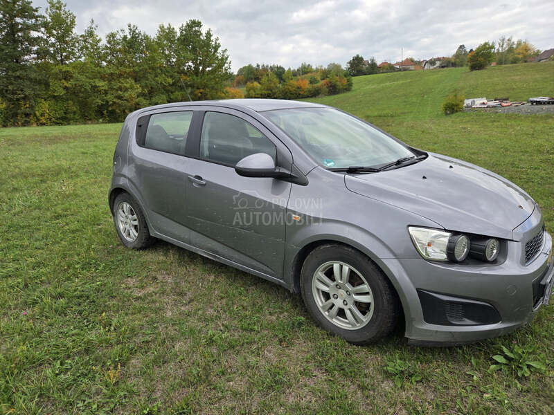 Chevrolet Aveo 1.4b 2012. god. -  kompletan auto u delovima