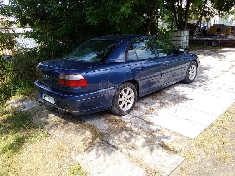 Opel Omega 2.5 DTI