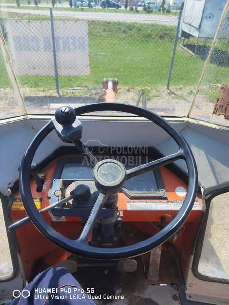 Kubota R410