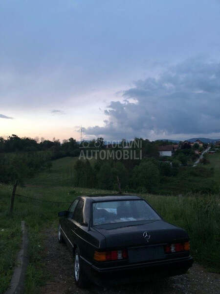 Mercedes Benz 190 