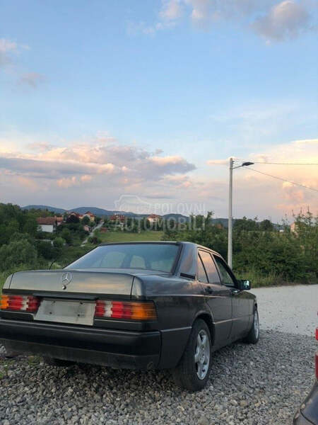 Mercedes Benz 190 