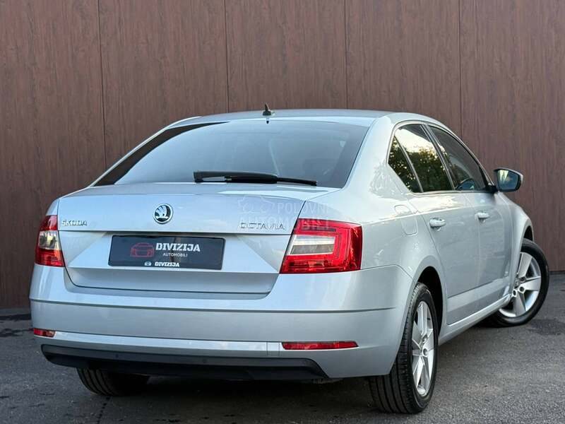 Škoda Octavia DSG/Nav/Tempomat