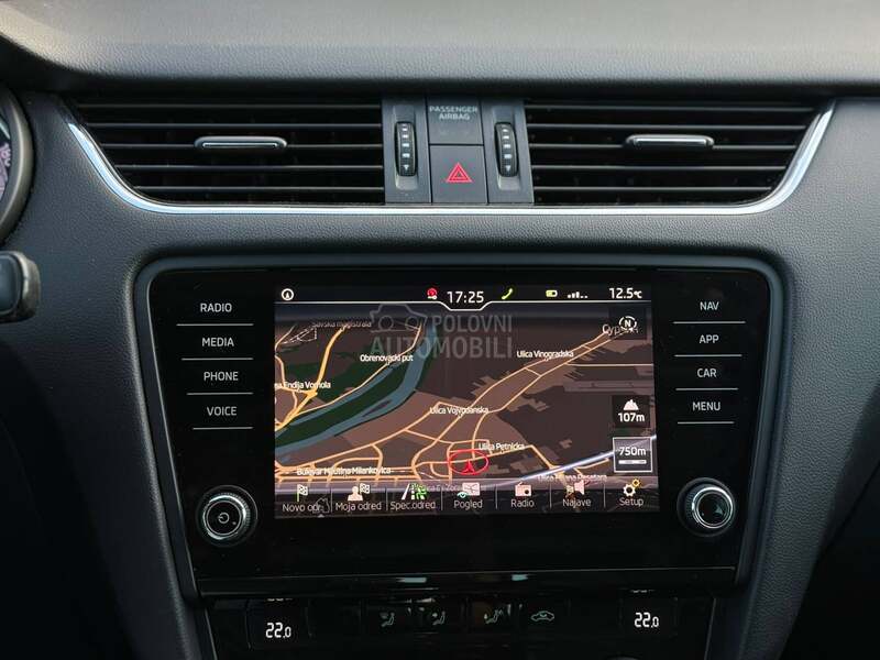 Škoda Octavia DSG/Nav/Tempomat