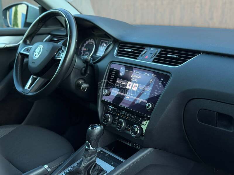 Škoda Octavia DSG/Nav/Tempomat