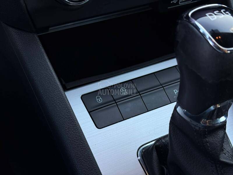 Škoda Octavia DSG/Nav/Tempomat