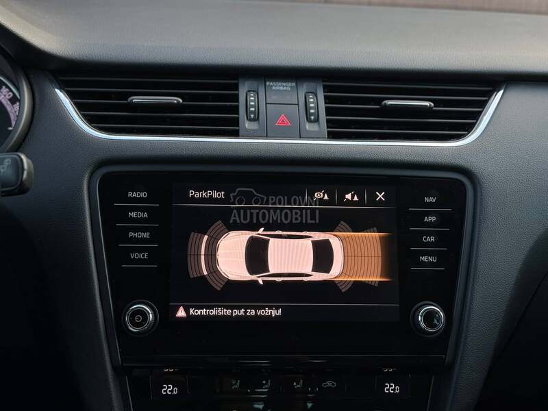 Škoda Octavia DSG/Nav/Tempomat