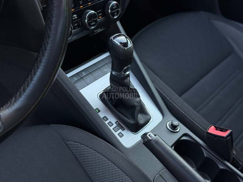 Škoda Octavia DSG/Nav/Tempomat