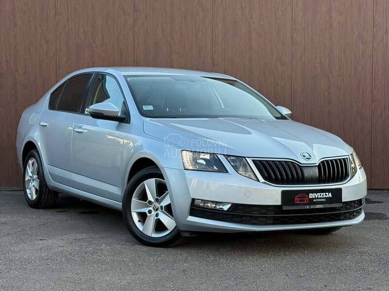Škoda Octavia DSG/Nav/Tempomat