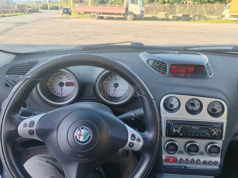 Alfa Romeo 156 