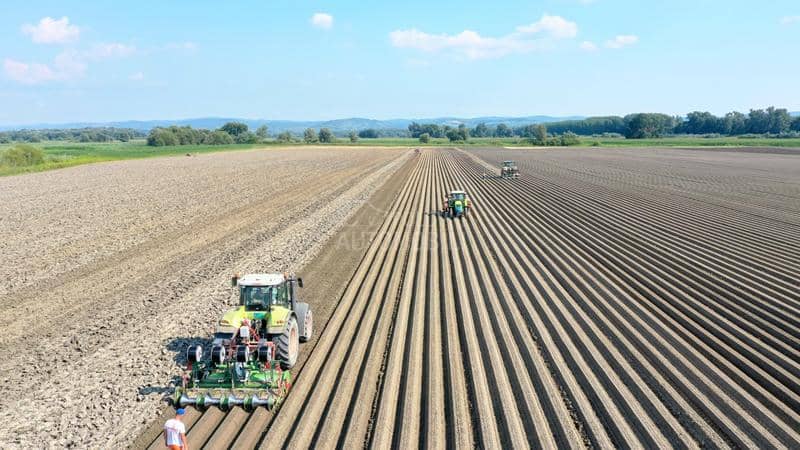 Autopilot za traktore PTx Trimble