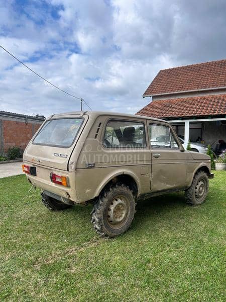 Lada Niva 1.6