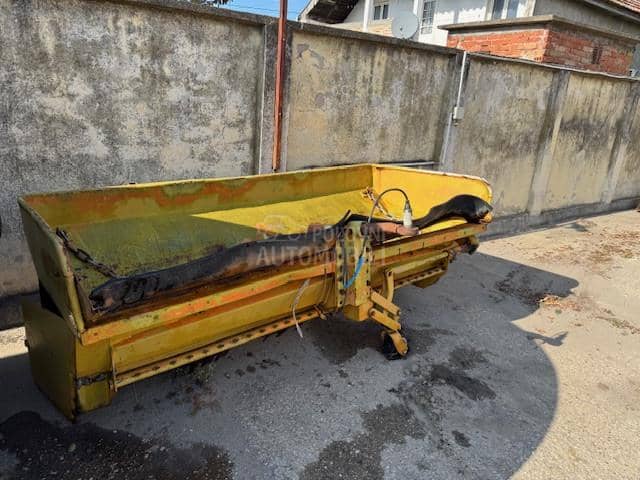 Schmidt posipac soli i raonik