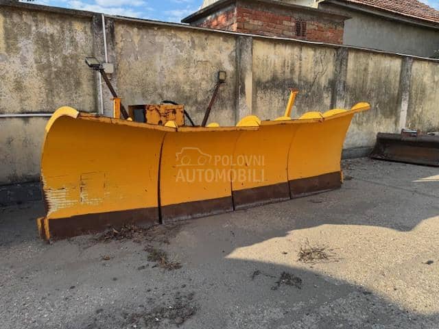 Schmidt posipac soli i raonik