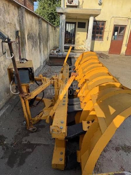 Schmidt posipac soli i raonik