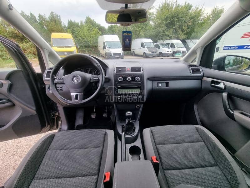 Volkswagen Touran 