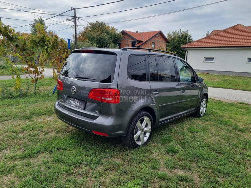 Volkswagen Touran 