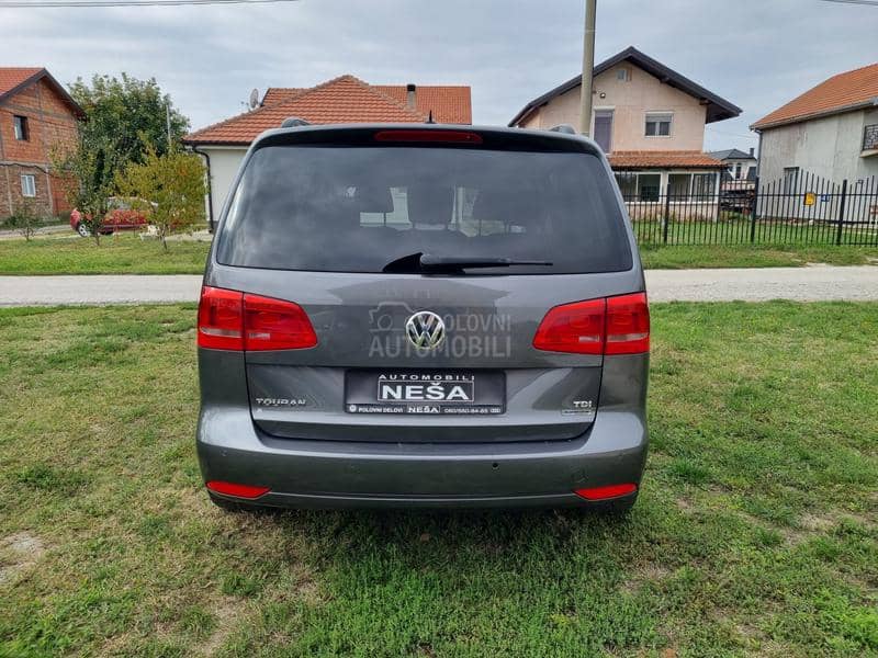 Volkswagen Touran 