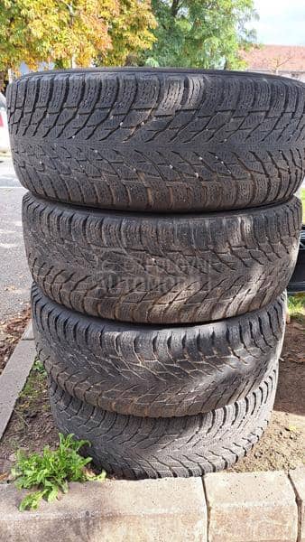 Nokian 215/60 R16 Zimska