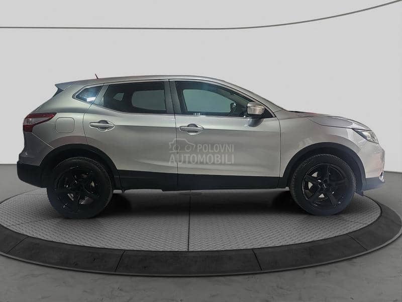 Nissan Qashqai  Nissan Qashqai