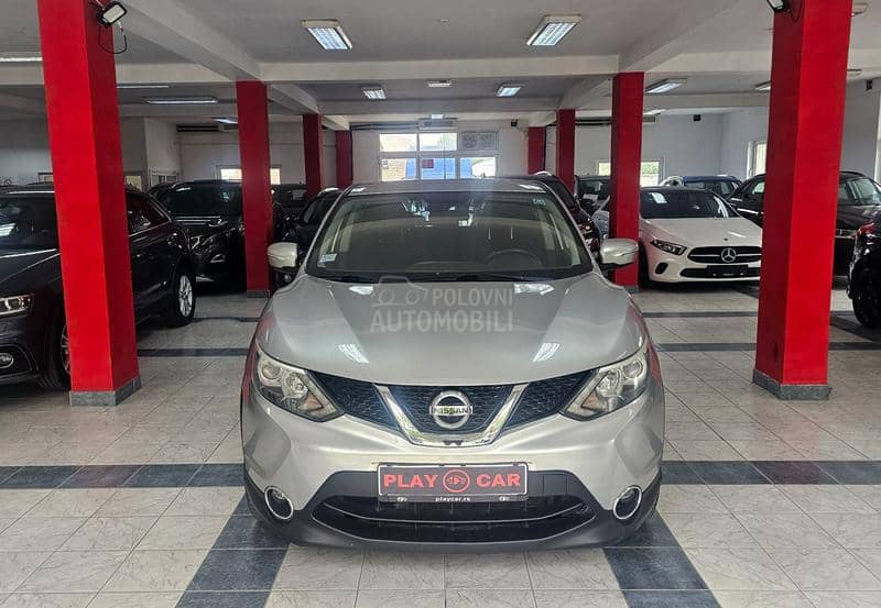 Nissan Qashqai  Nissan Qashqai