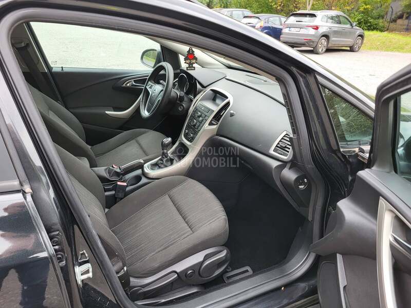 Opel Astra J 1.7CDTI