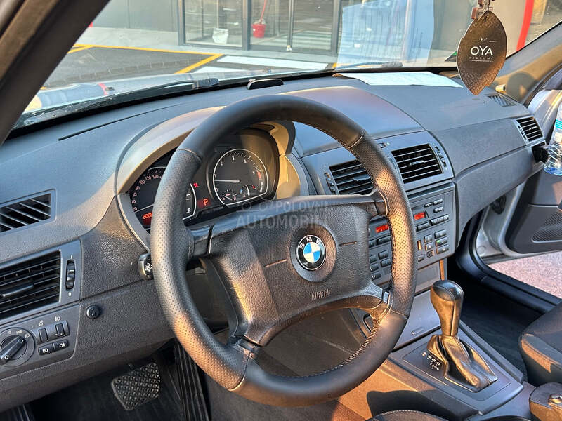 BMW X3 VREDI POGLEDATI
