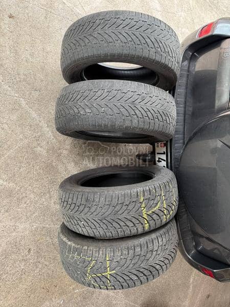 Nokian 225/60 R17 Zimska