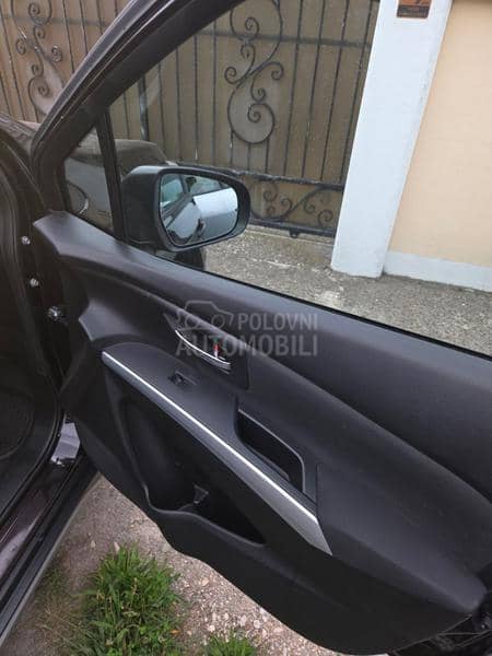 Suzuki SX4 S-Cross 4x4 Suzuki SX4 S-Cross 4x4