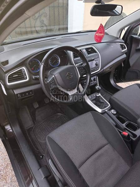 Suzuki SX4 S-Cross 4x4 Suzuki SX4 S-Cross 4x4