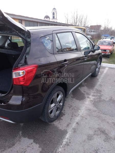 Suzuki SX4 S-Cross 4x4 Suzuki SX4 S-Cross 4x4